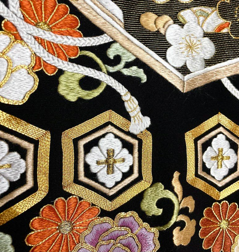 s6987□ 四季草花文様 金彩色留訪問着 一つ紋 美品 入り込み